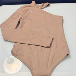 Abercrombie & Fitch One Shoulder Long Sleeve Bodysuit